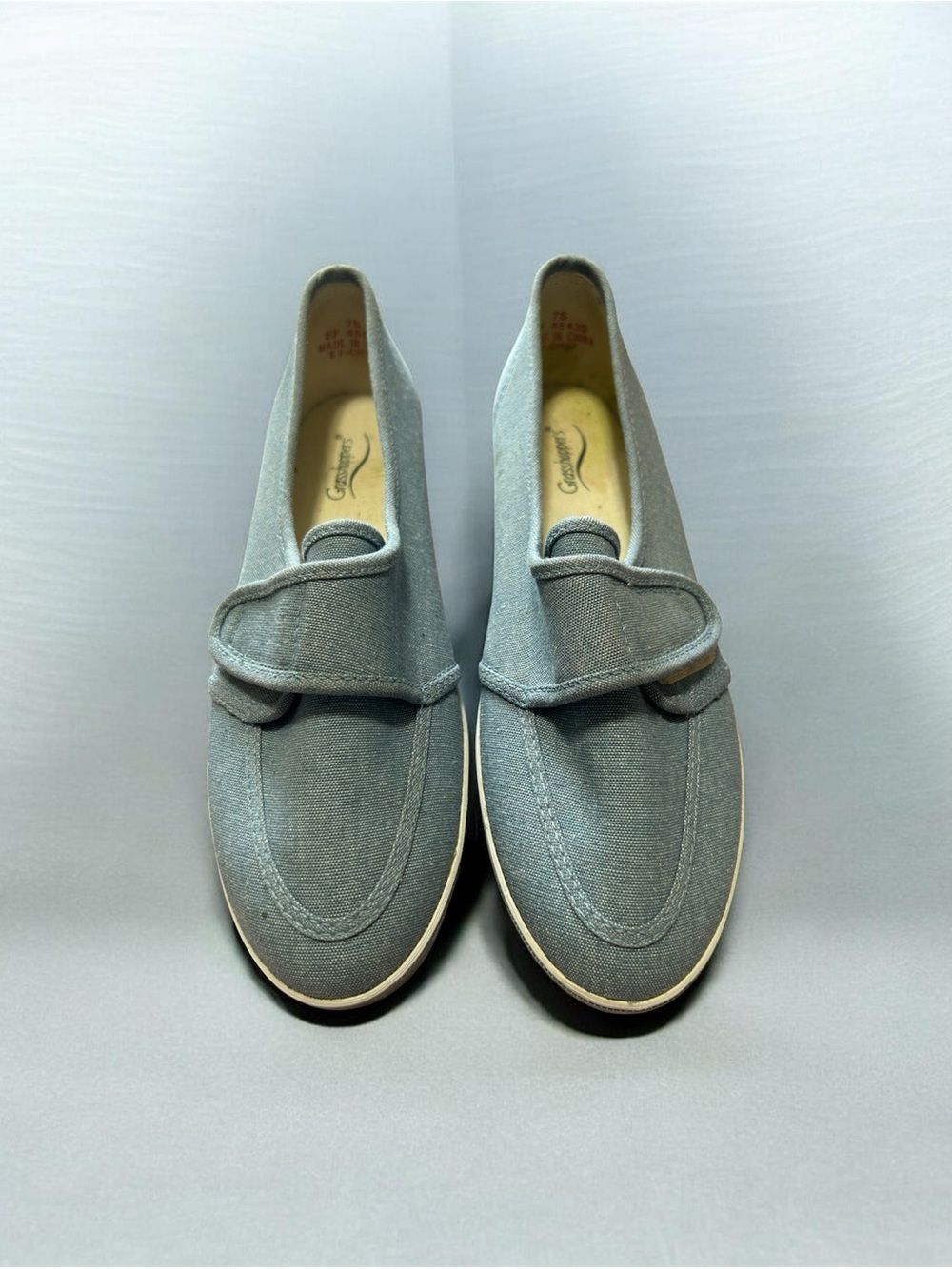 Grasshoppers Women's Slip-On Loafer in Light Blue Denim Size 7.5
